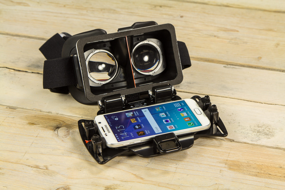 Heb ik een telefoon nodig voor een VR bril?